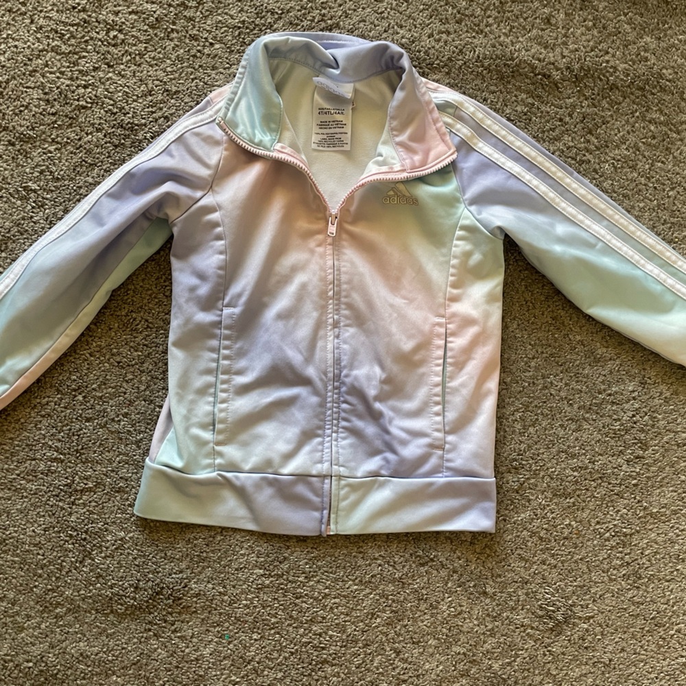 Girls size 4 long sleeves